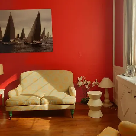 Haussmannien Cosy Apartment