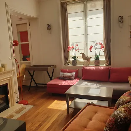 Apartment Haussmannien Cosy *